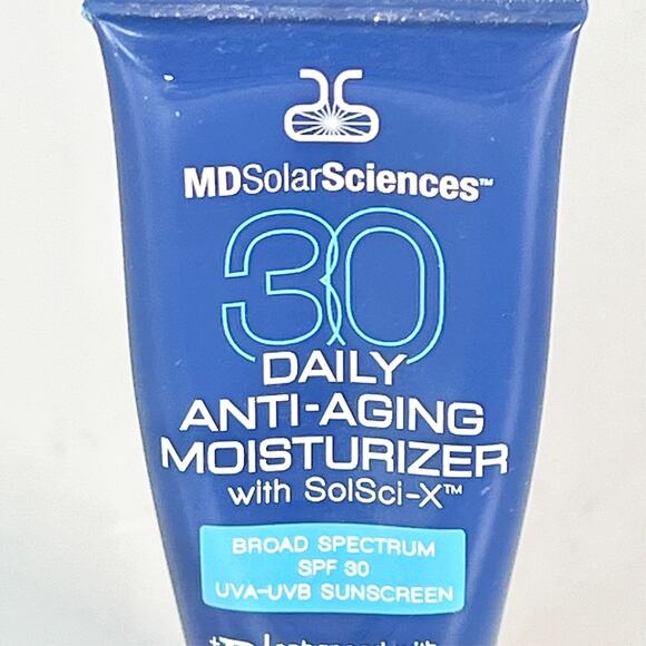MD Solar Sciences Daily Anti-aging Moisturizer SPF 30 Sunscreen Travel .25oz New - Picture 2 of 5